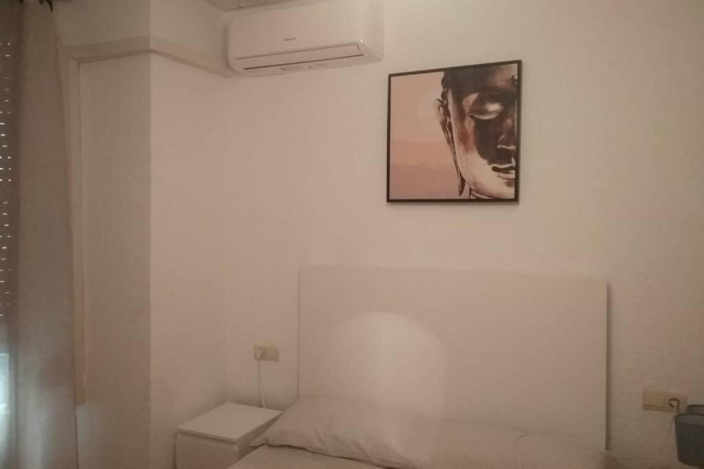 Cozy Apartment In The Heart Of Alicante! Buitenkant foto