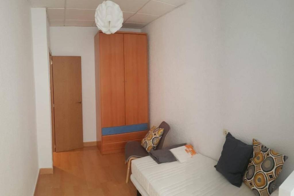 Cozy Apartment In The Heart Of Alicante! Buitenkant foto